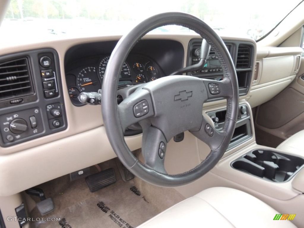2004 Chevrolet Suburban K2500 LT 4x4 Dashboard Photos