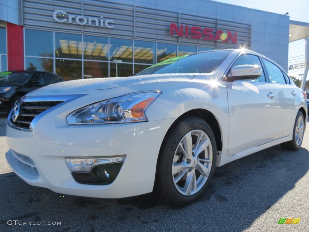 Pearl White Nissan Altima