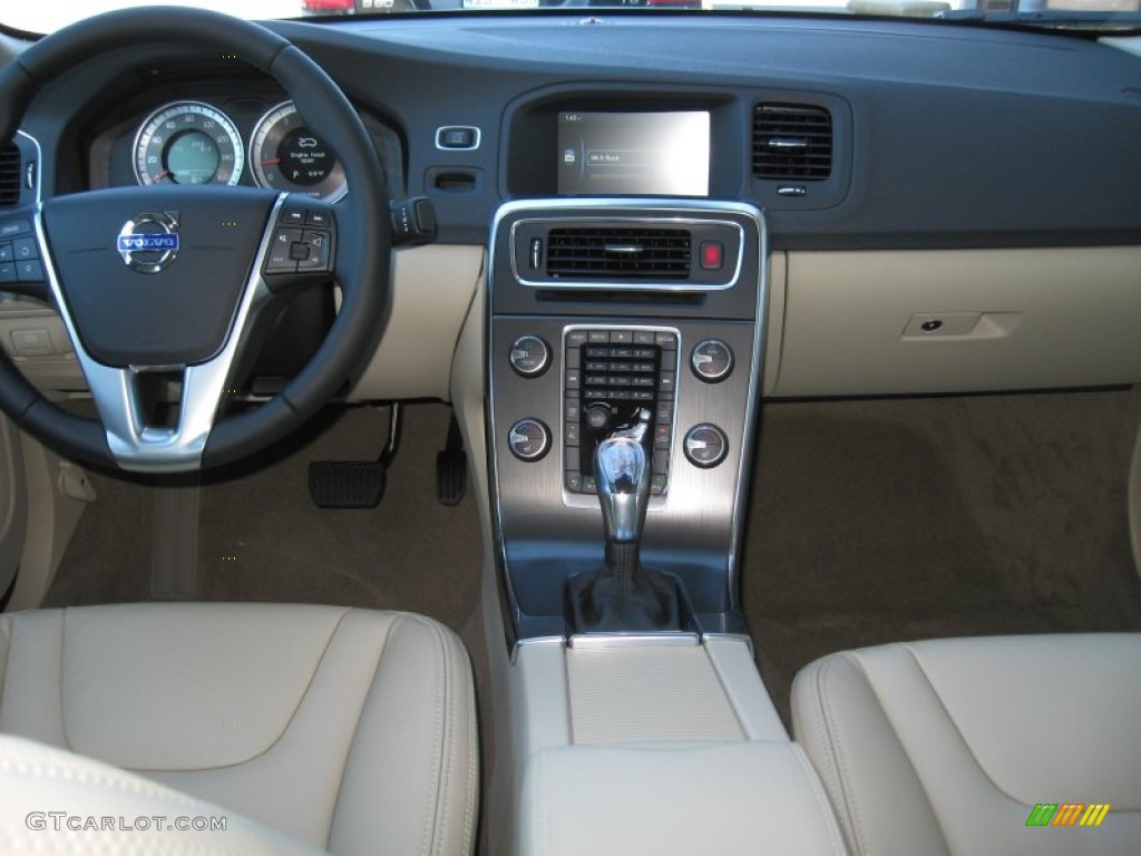 2013 Volvo S60 T5 AWD Soft Beige Dashboard Photo #73508903