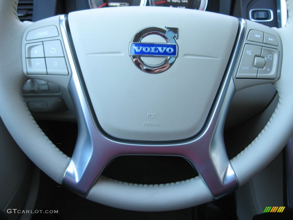 2013 Volvo XC60 3.2 AWD Sandstone Steering Wheel Photo #73511754