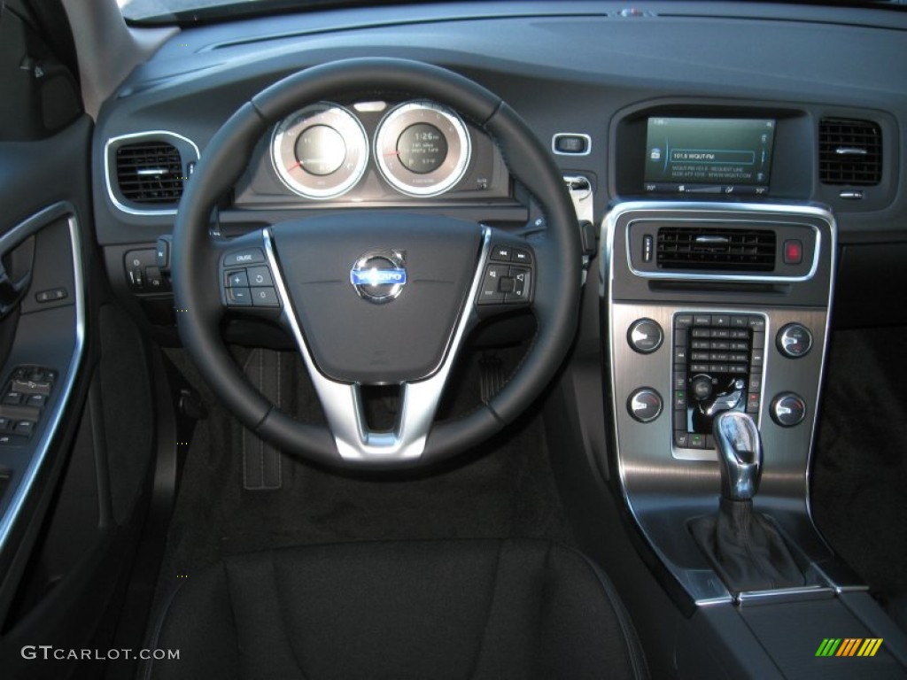 2013 Volvo S60 T5 AWD Off Black Dashboard Photo #73513120