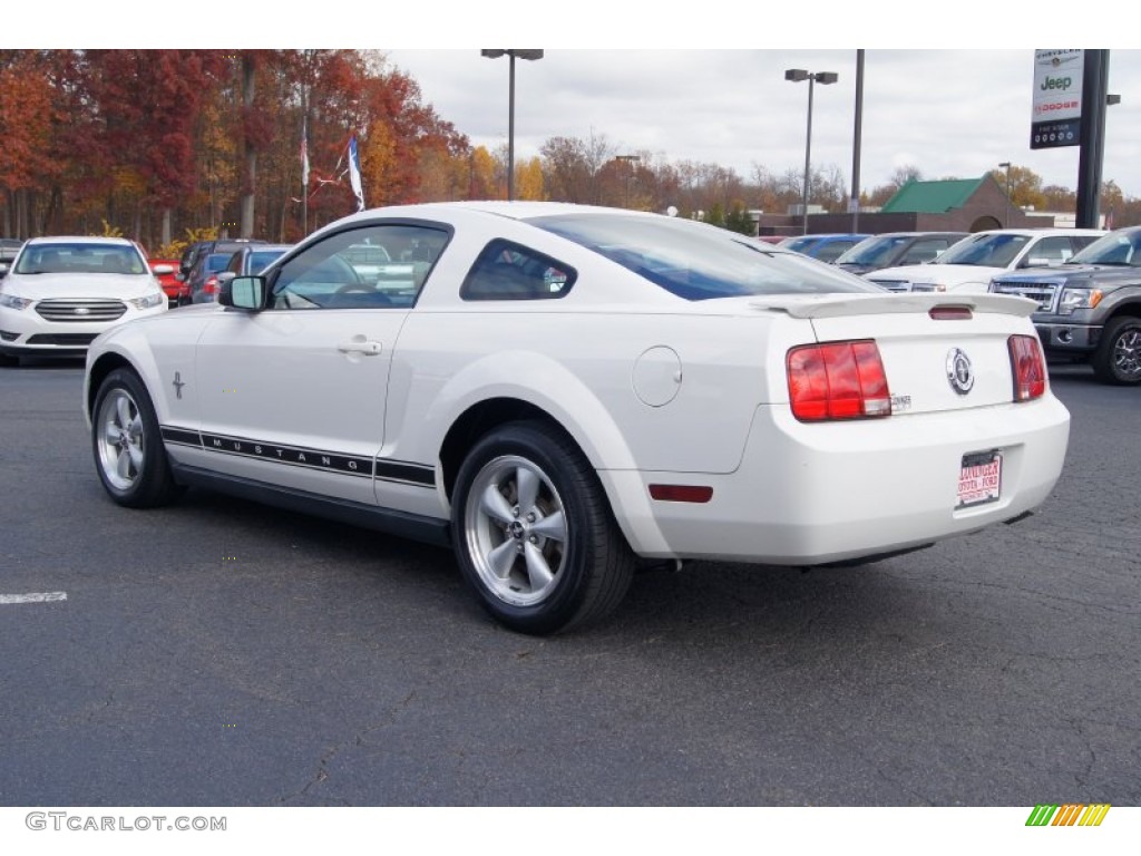 2007 Mustang V6 Premium Coupe - Performance White / Dark Charcoal photo #30