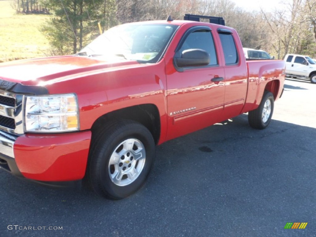 2009 Silverado 1500 LT Extended Cab 4x4 - Victory Red / Ebony photo #4