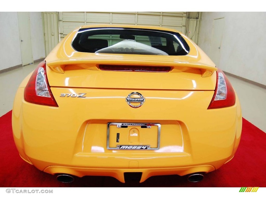 2009 370Z Sport Coupe - Chicane Yellow / Black Cloth photo #5