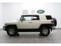 Iceberg White - FJ Cruiser 4WD Photo No. 2