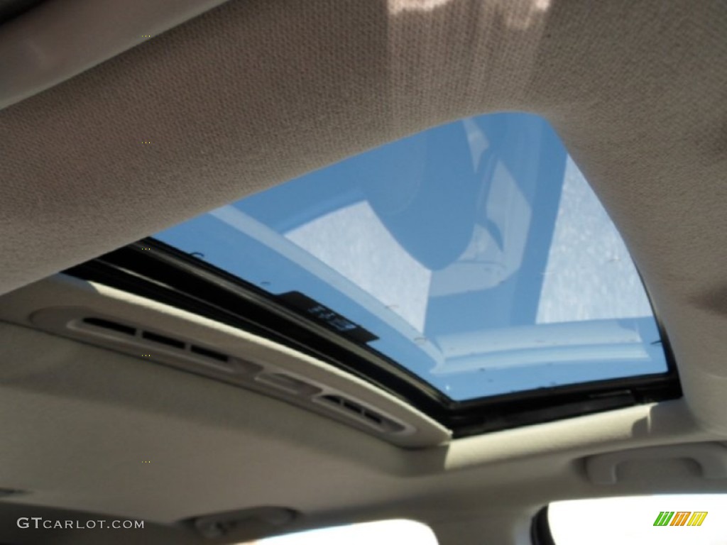 2013 Chevrolet Sonic LTZ Hatch Sunroof Photo #73530102