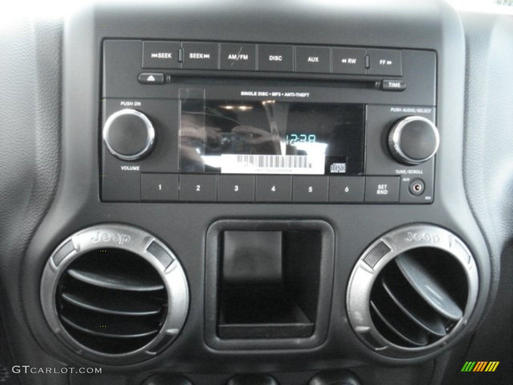 2013 Jeep Wrangler Sport 4x4 Audio System Photo #73530273
