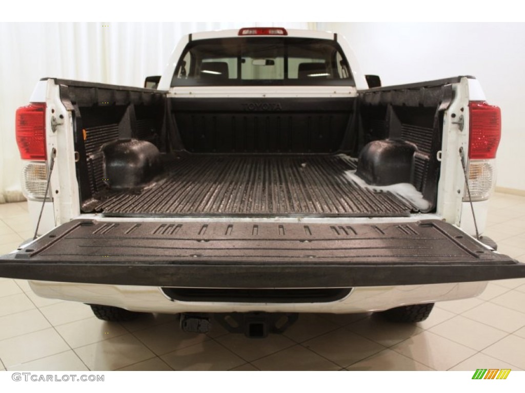 2010 Tundra Regular Cab 4x4 - Super White / Graphite Gray photo #11