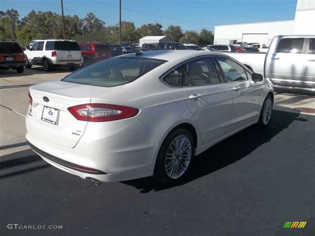 2013 Fusion SE 1.6 EcoBoost - White Platinum Metallic Tri-coat / Dune photo #9