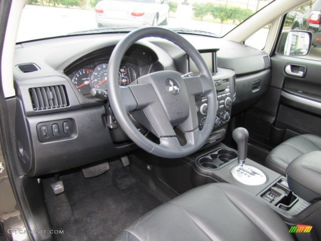 Black Interior 2011 Mitsubishi Endeavor SE Photo #73540736