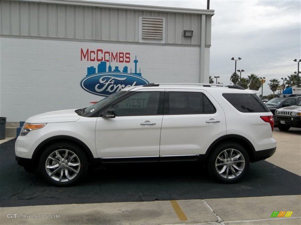 2013 Explorer XLT - White Platinum Tri-Coat / Medium Light Stone photo #2