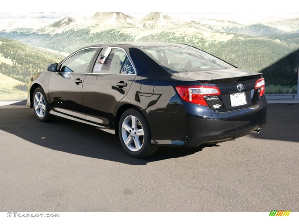 2012 Camry SE - Attitude Black Metallic / Black photo #2