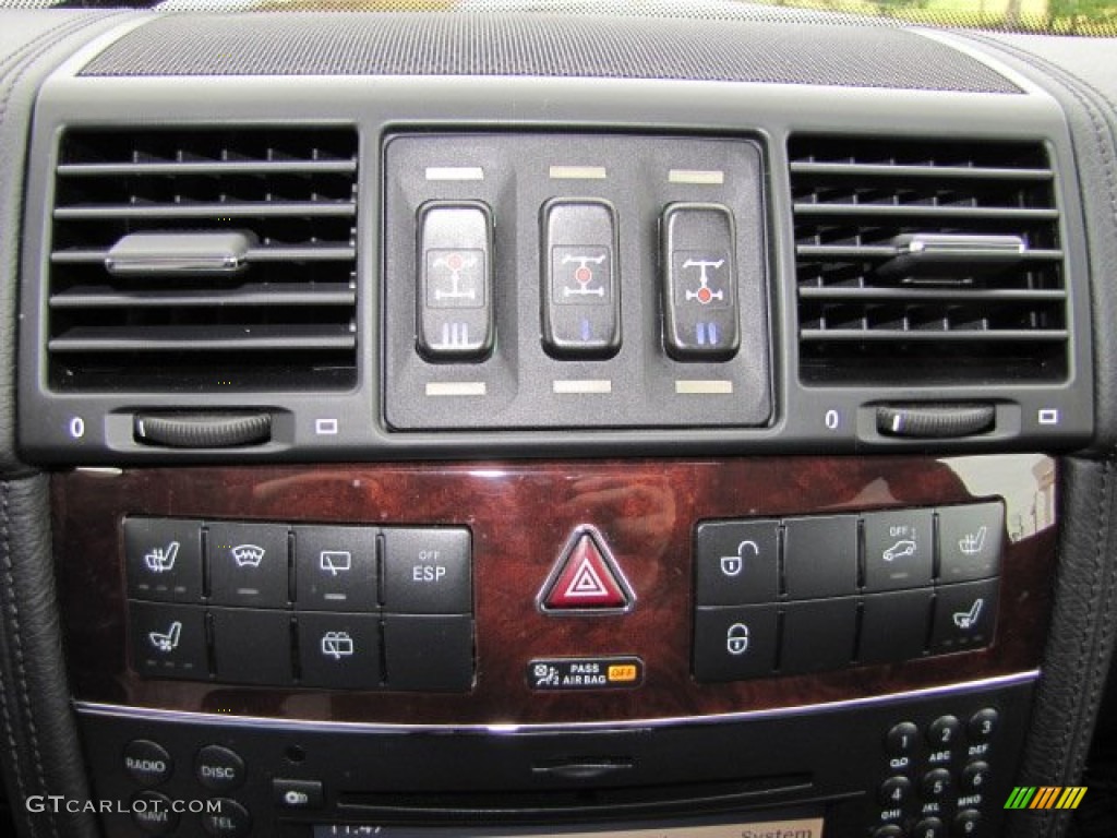 2010 Mercedes-Benz G 550 Controls Photo #73541999