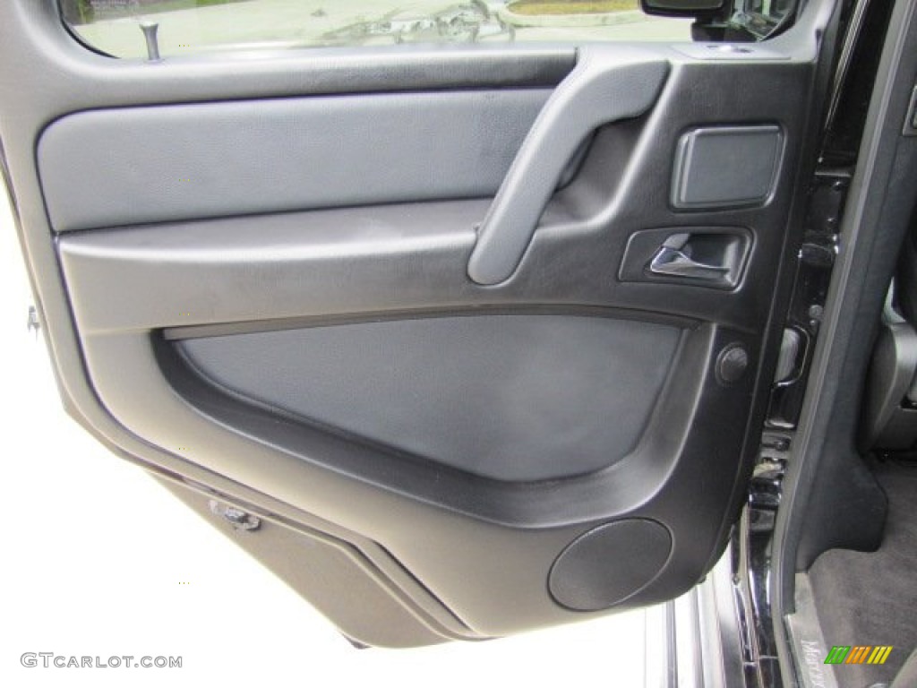 2010 Mercedes-Benz G 550 Black Door Panel Photo #73542526