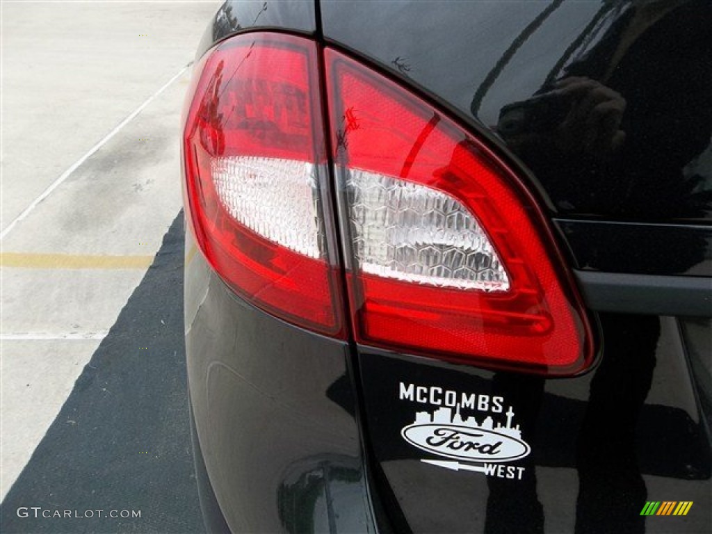 2013 Fiesta S Sedan - Tuxedo Black / Charcoal Black/Light Stone photo #7