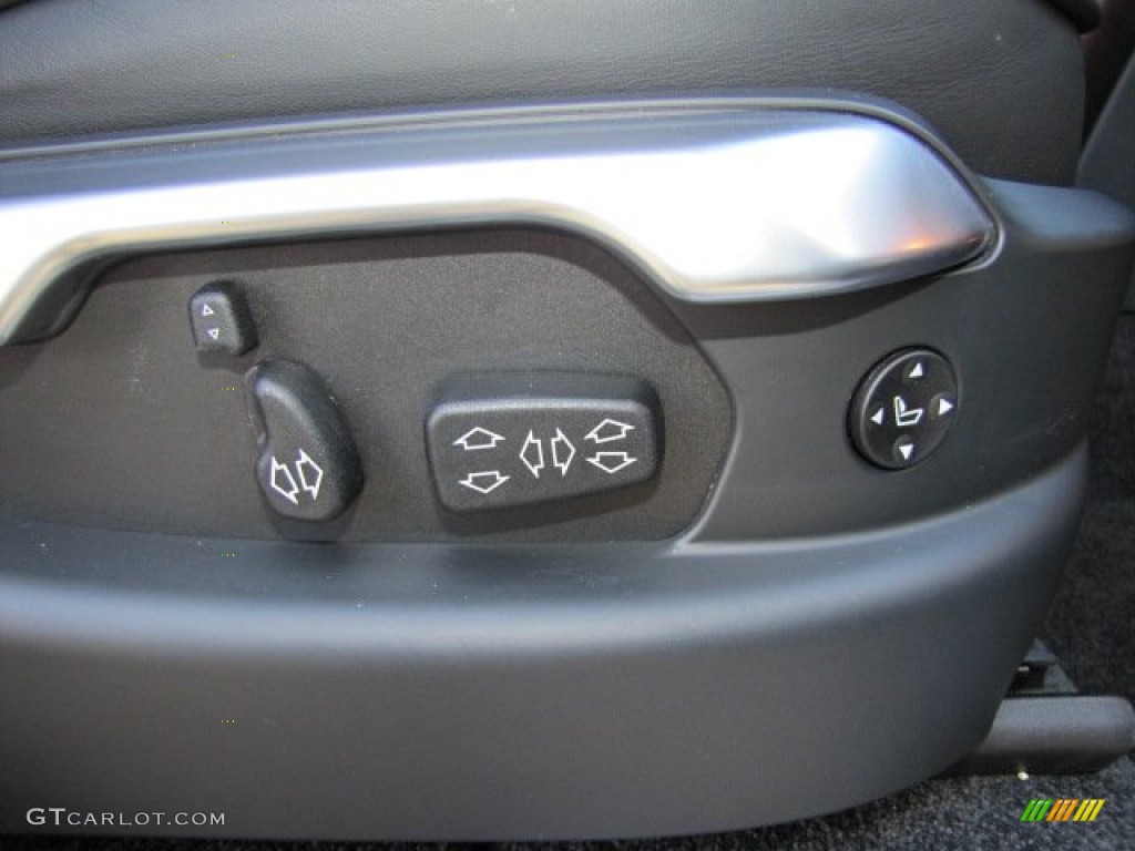 2010 Land Rover Range Rover HSE Controls Photo #73544968