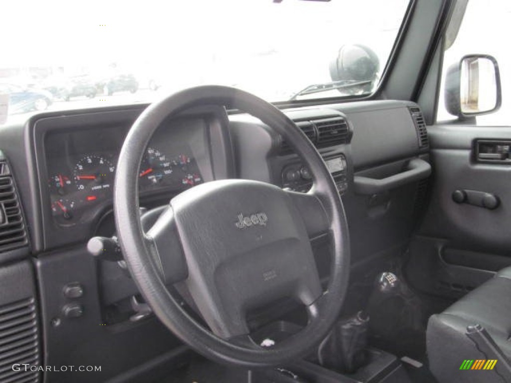 2006 Wrangler SE 4x4 - Black / Dark Slate Gray photo #15