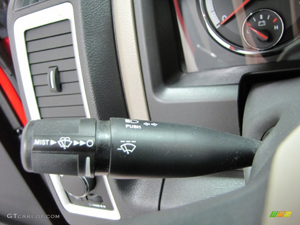 2012 Ram 1500 SLT Quad Cab 4x4 - Flame Red / Dark Slate Gray/Medium Graystone photo #21