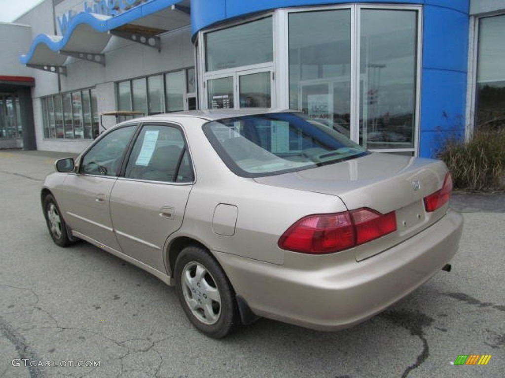 Naples Gold Metallic 2000 Honda Accord EX-L Sedan Exterior Photo #73548662