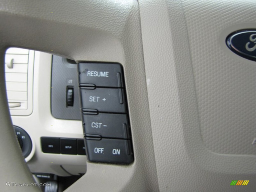 2008 Ford Escape XLT V6 Controls Photo #73549909