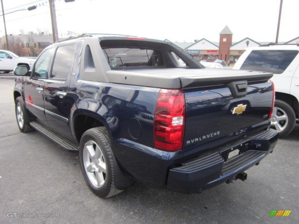 2011 Avalanche LTZ 4x4 - Imperial Blue Metallic / Ebony photo #4