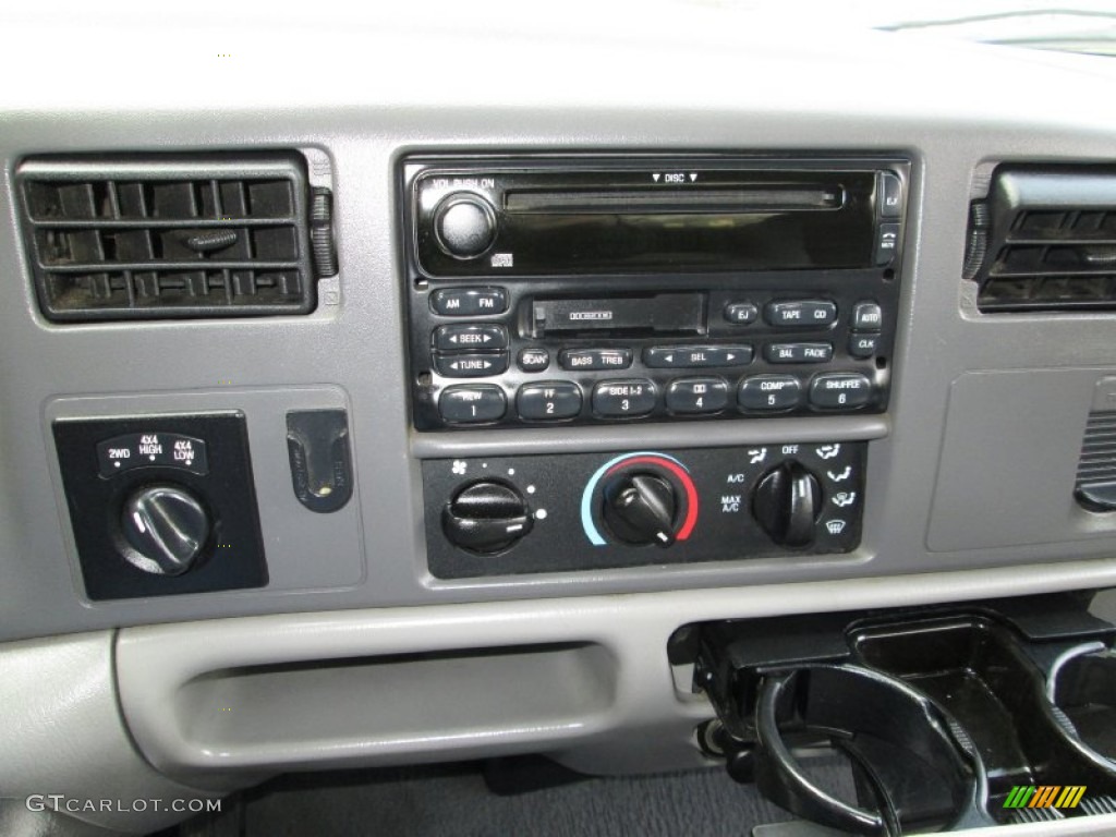 2001 Ford F250 Super Duty XLT Super Crew 4x4 Controls Photo #73554743