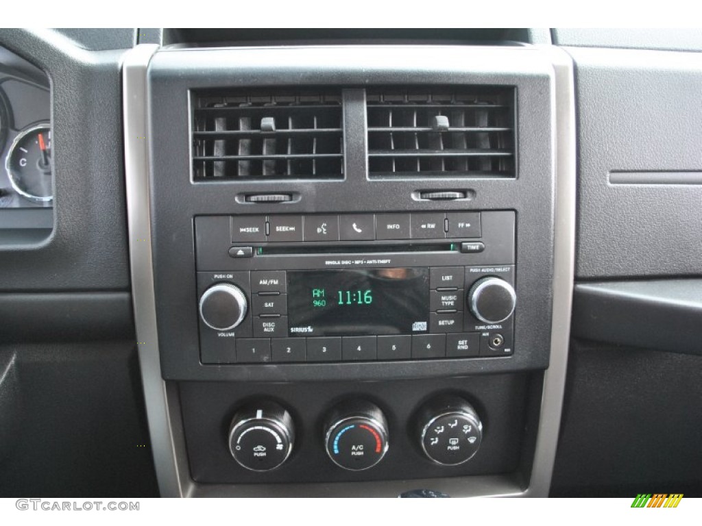 2012 Jeep Liberty Sport 4x4 Controls Photos
