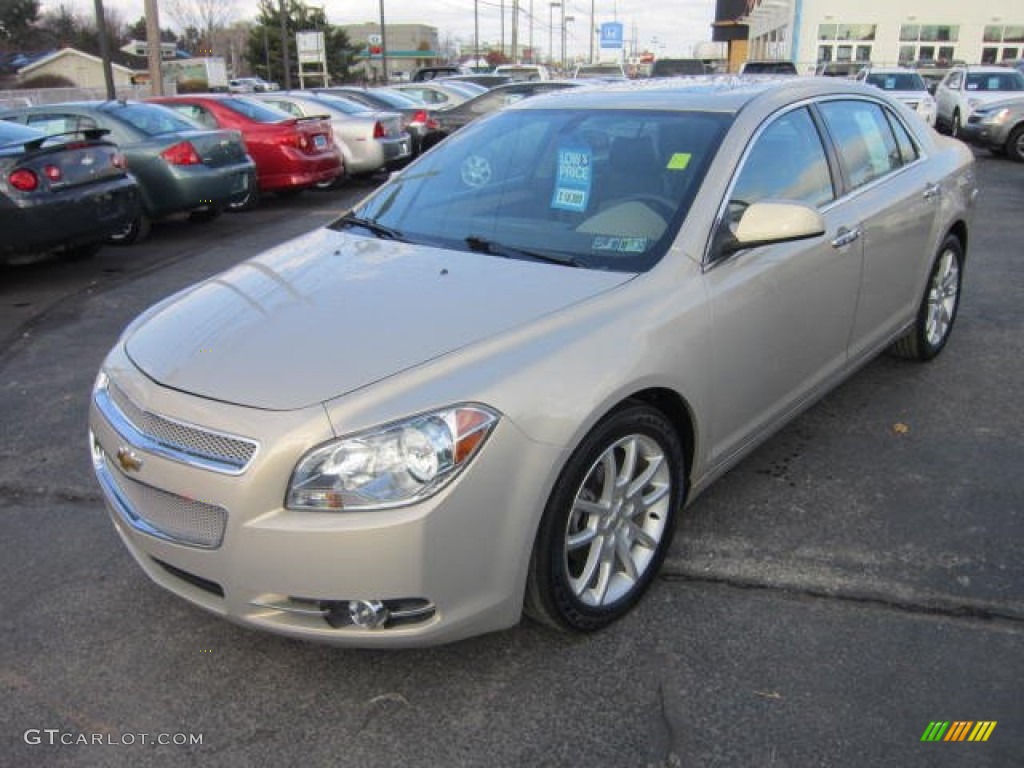 Gold Mist Metallic 2009 Chevrolet Malibu LTZ Sedan Exterior Photo #73556674