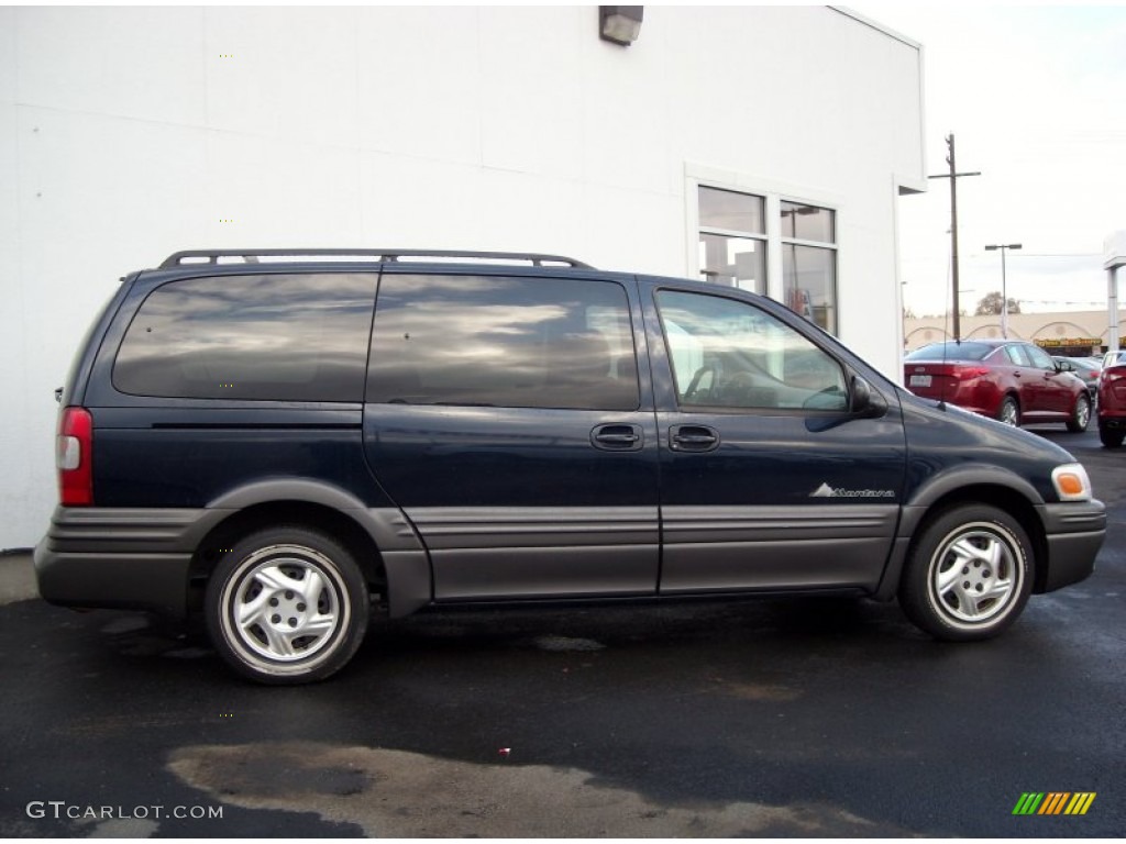 2002 Montana  - Blue Black Metallic / Gray photo #5