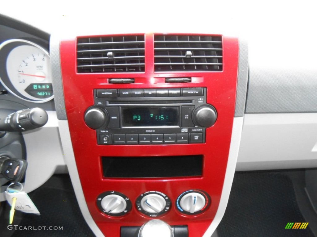 2007 Dodge Caliber SXT Controls Photo #73556834