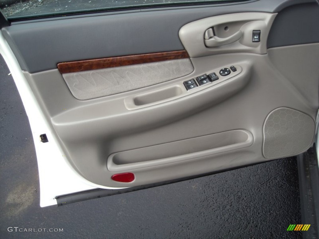 2004 Impala  - White / Neutral Beige photo #18