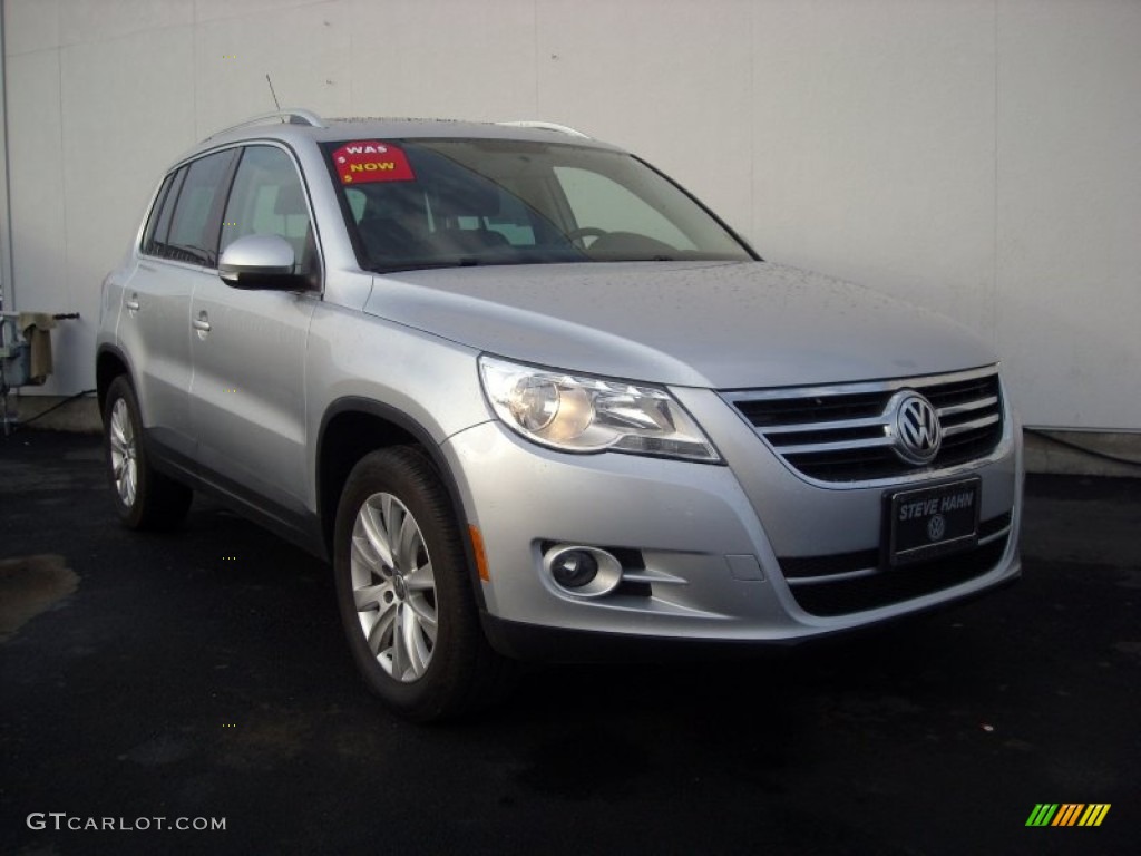 Alpine Grey Metallic Volkswagen Tiguan