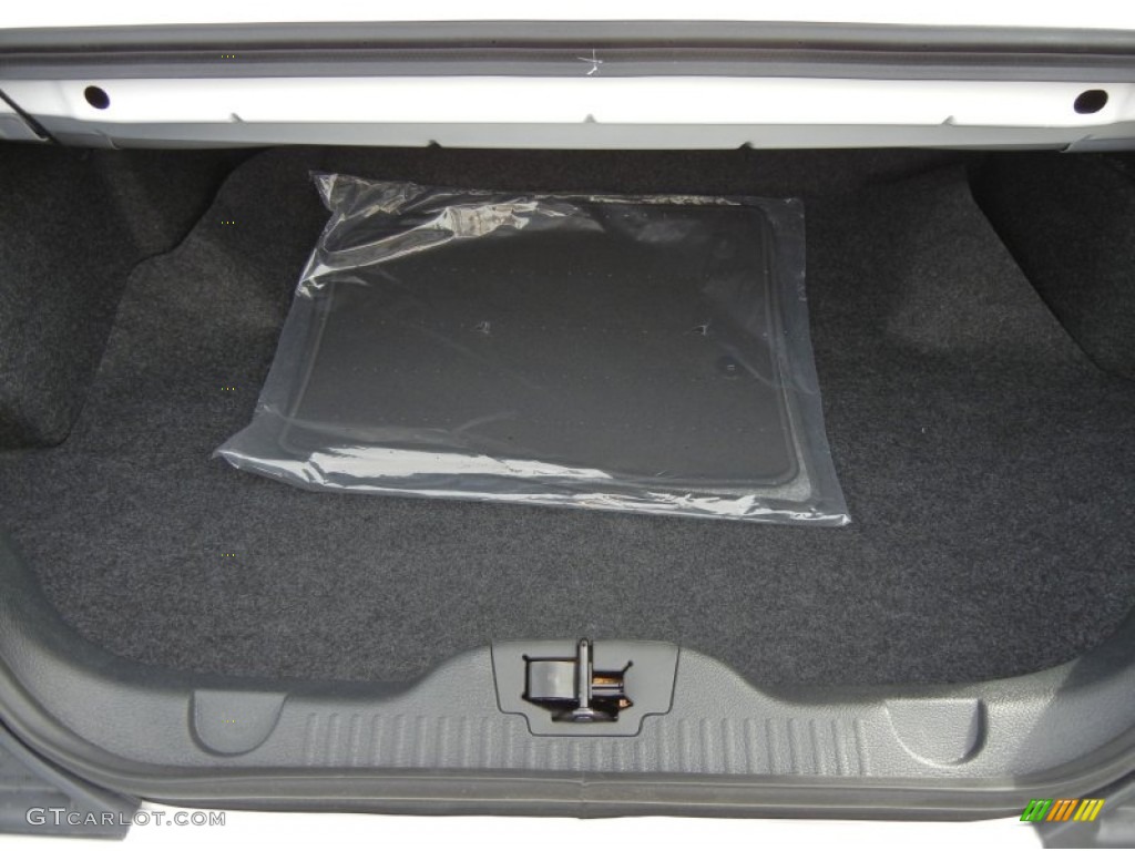 2013 Ford Mustang V6 Convertible Trunk Photos