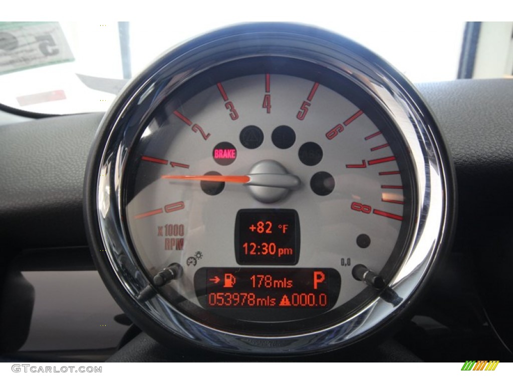 2008 Mini Cooper S Clubman Gauges Photo #73560980