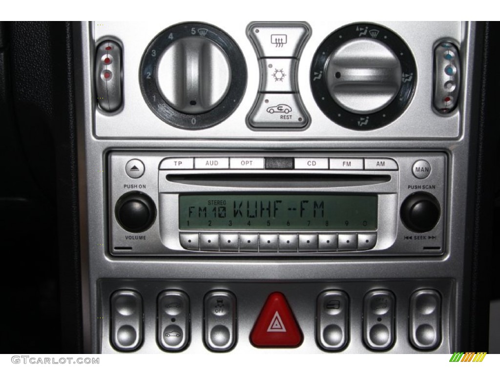 2007 Chrysler Crossfire Roadster Controls Photo #73565306