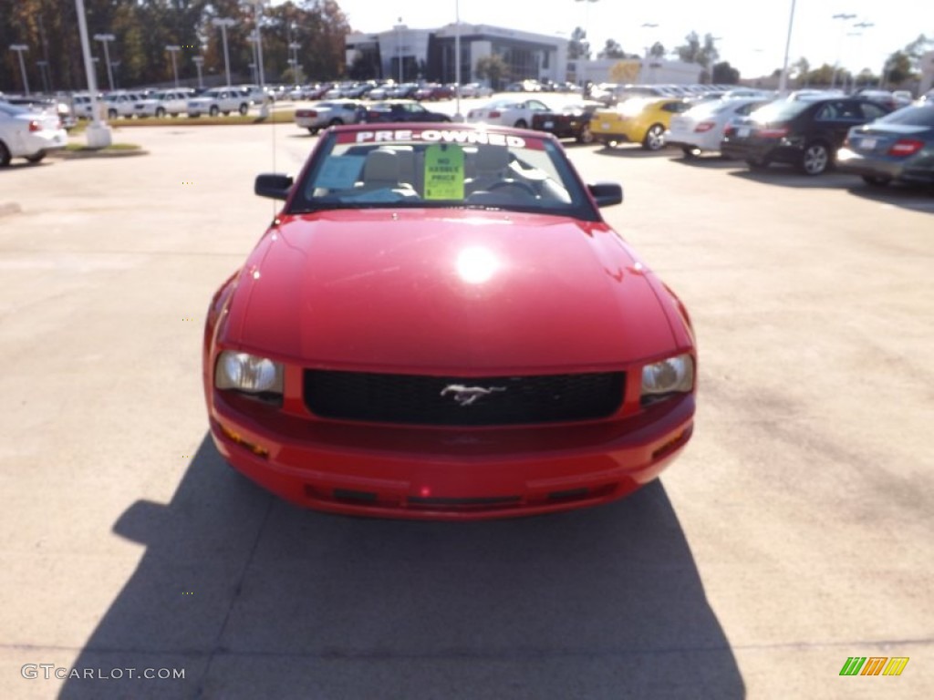 2007 Mustang V6 Premium Convertible - Torch Red / Medium Parchment photo #8