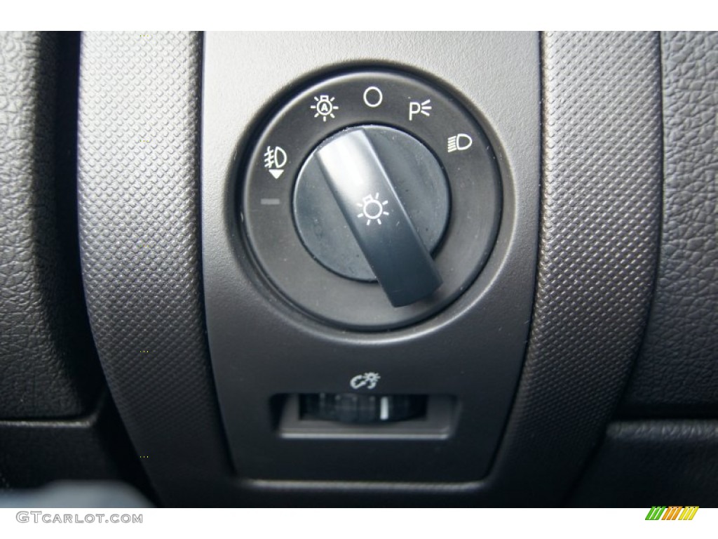 2010 Ford Explorer XLT Sport Controls Photo #73569797