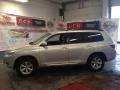 2010 Classic Silver Metallic Toyota Highlander V6  photo #3