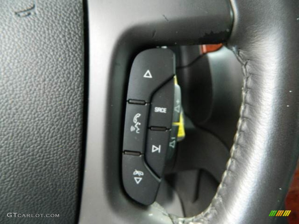 2010 Chevrolet Avalanche LT Controls Photo #73572666