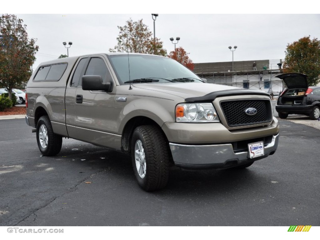 2004 F150 XLT Regular Cab - Arizona Beige Metallic / Tan photo #3