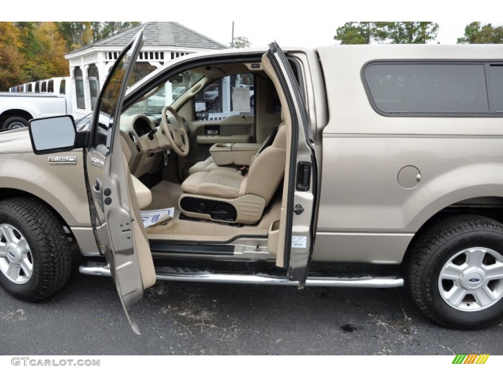 2004 F150 XLT Regular Cab - Arizona Beige Metallic / Tan photo #11