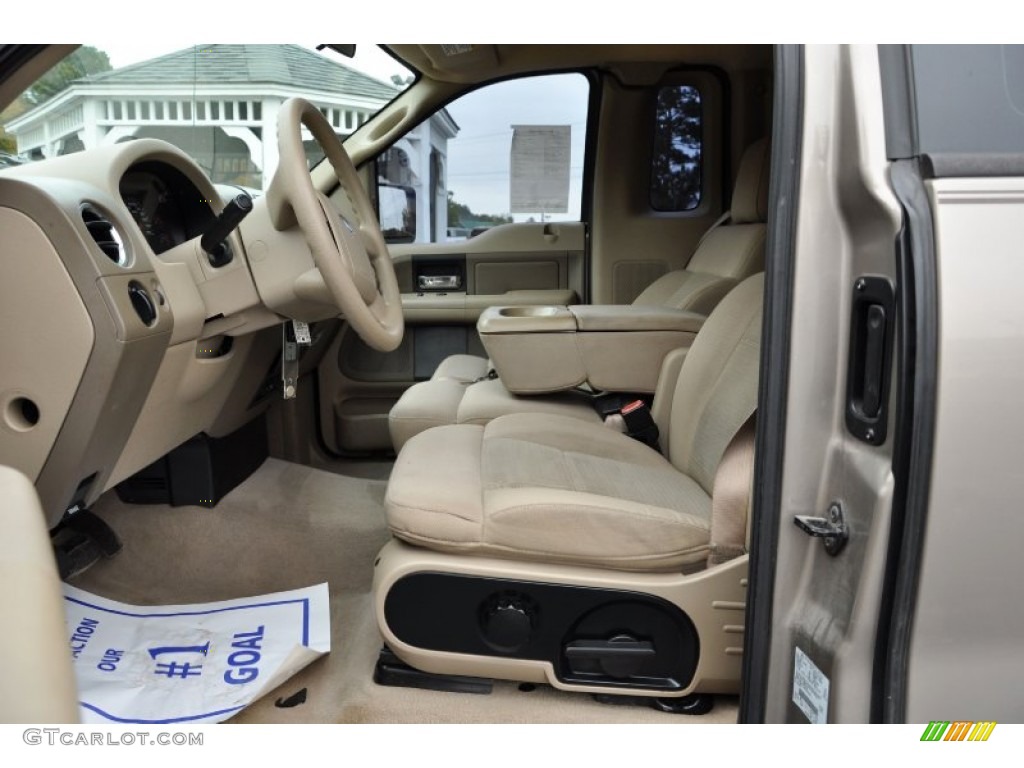 2004 F150 XLT Regular Cab - Arizona Beige Metallic / Tan photo #16
