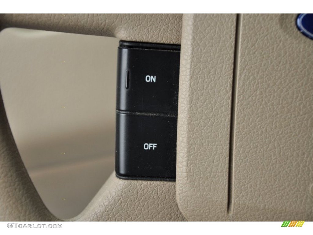 2004 F150 XLT Regular Cab - Arizona Beige Metallic / Tan photo #18