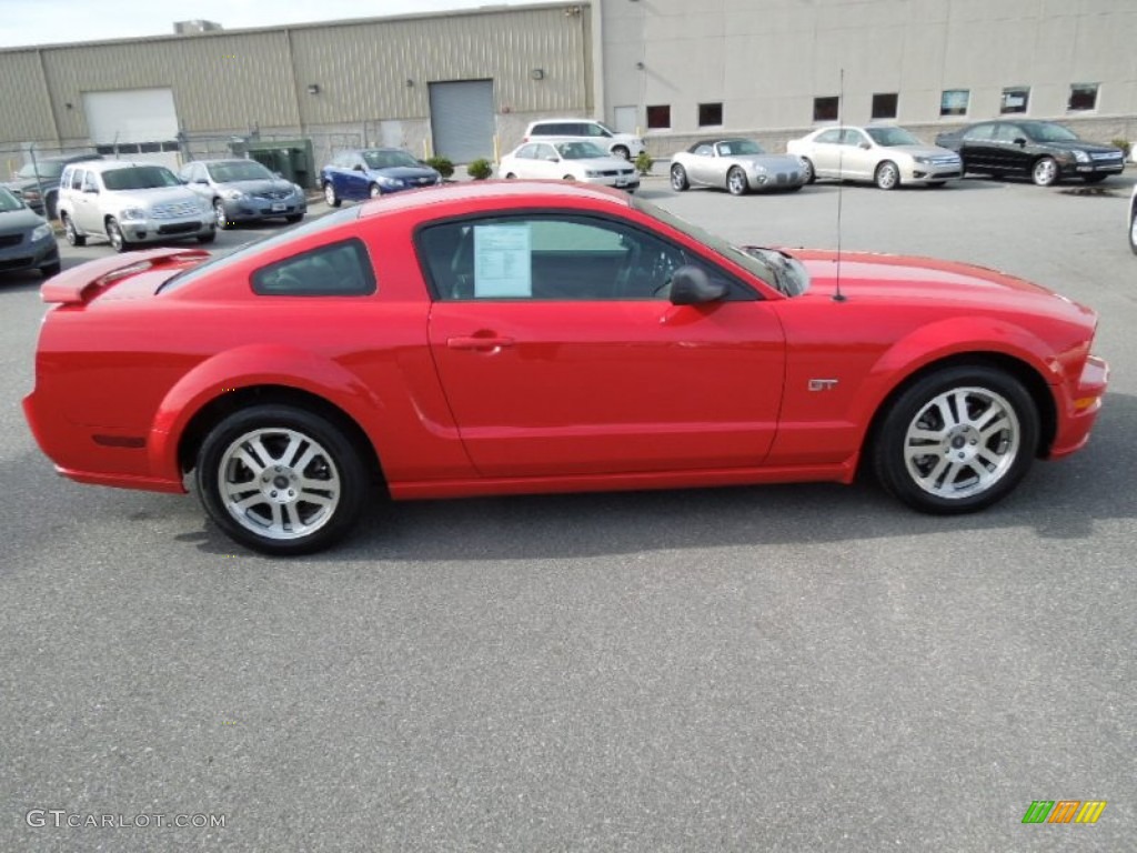 2005 Mustang GT Premium Coupe - Torch Red / Dark Charcoal photo #6
