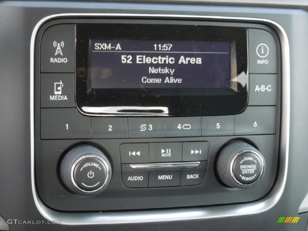 2013 Ram 1500 Express Crew Cab 4x4 Audio System Photos