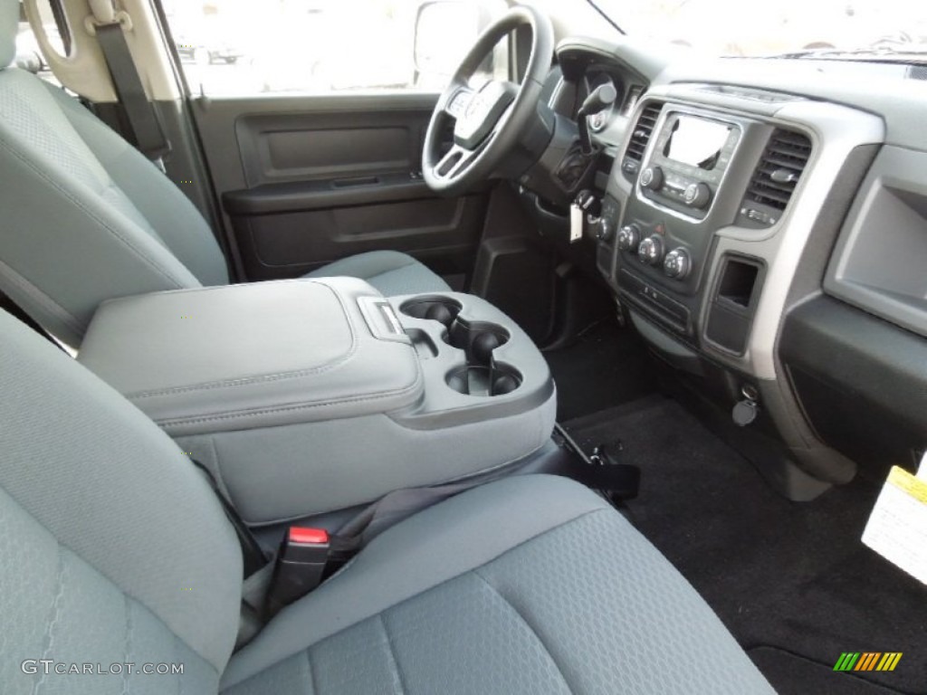 Black/Diesel Gray Interior 2013 Ram 1500 Express Crew Cab 4x4 Photo #73577831