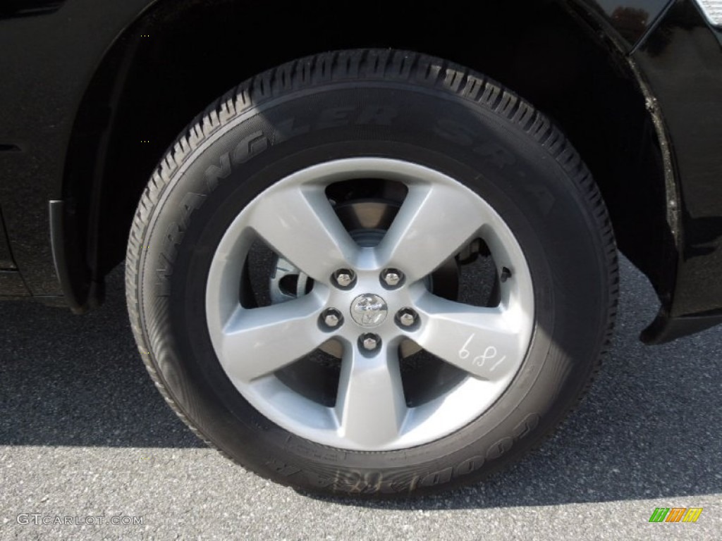 2013 Ram 1500 Express Crew Cab 4x4 Wheel Photo #73577849