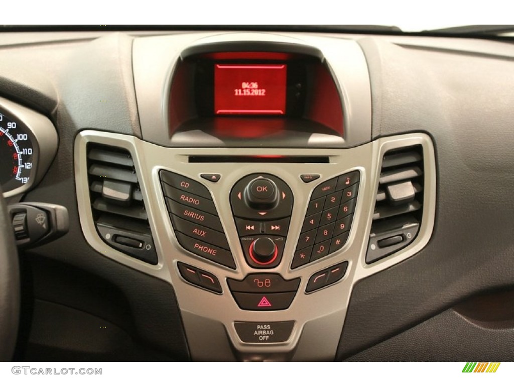2011 Ford Fiesta SEL Sedan Controls Photo #73582620