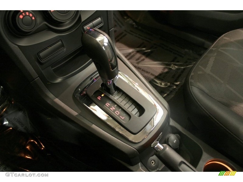 2011 Ford Fiesta SEL Sedan Transmission Photos