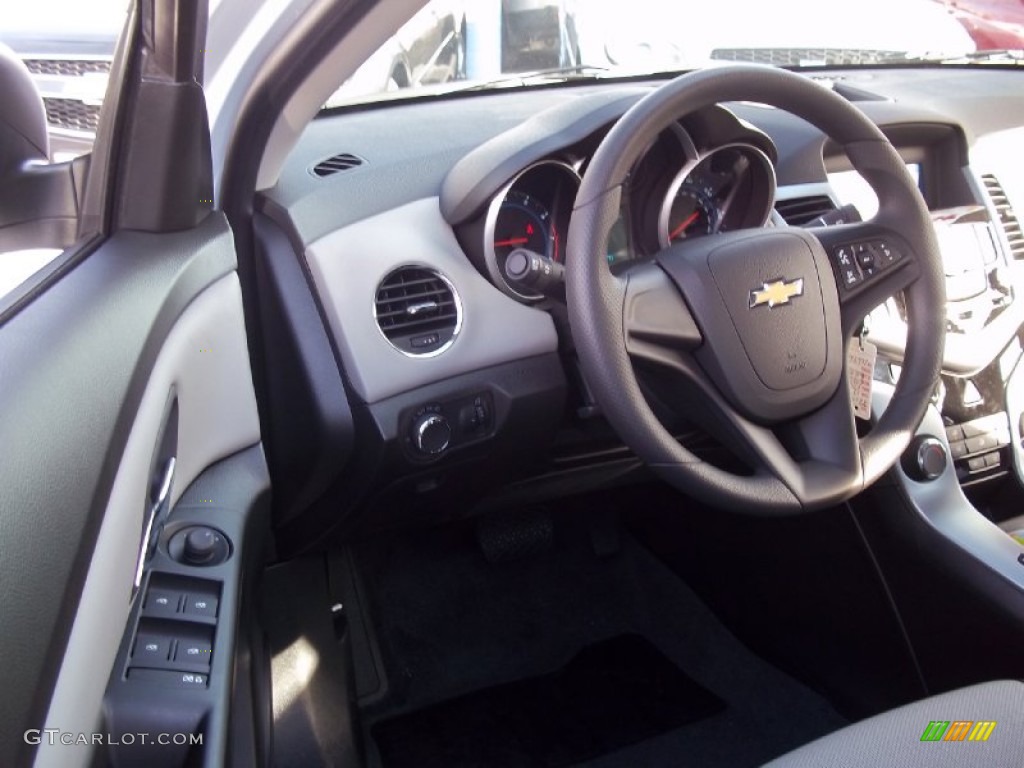 2013 Cruze LS - Summit White / Jet Black/Medium Titanium photo #7